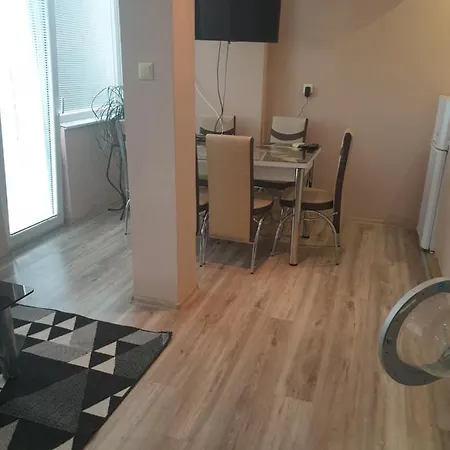 Alen Mak Apartmán *